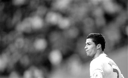 ATP总决赛第2日综述：弗里茨横扫穆塞蒂，辛纳室内硬地27连胜