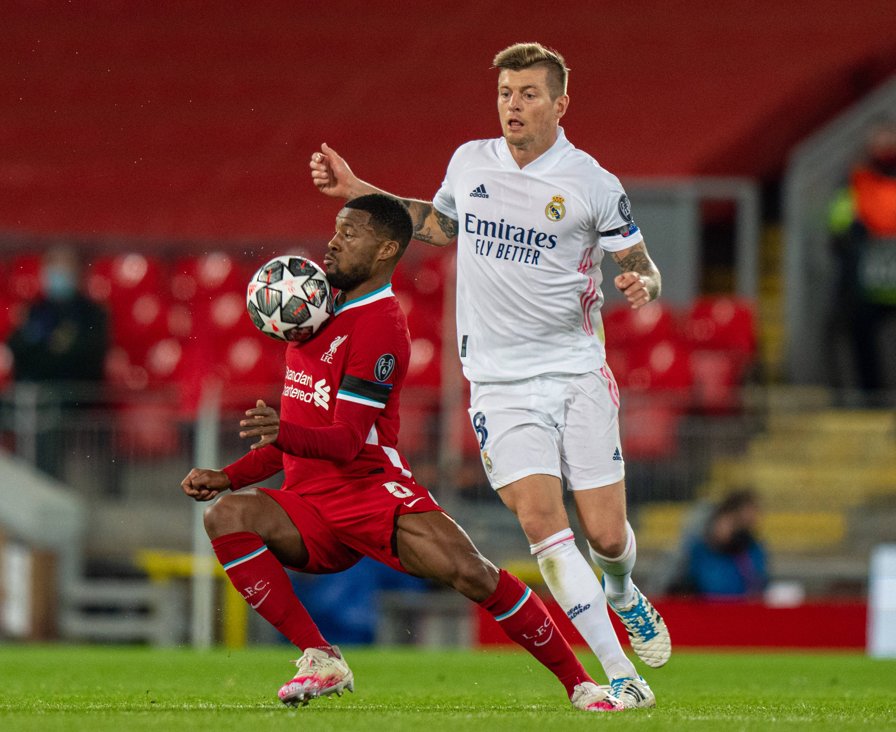 英国机构开狼队新帅赔率：罗杰斯居首，滕哈格紧随其后