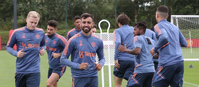 巴萨vs阿拉维斯首发：亚马尔领衔，德容缺席，佩德里替补