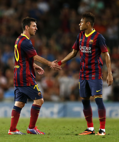 罗体：米兰vs拉齐奥VAR将被停哨；主裁未判点球正确但解释有误